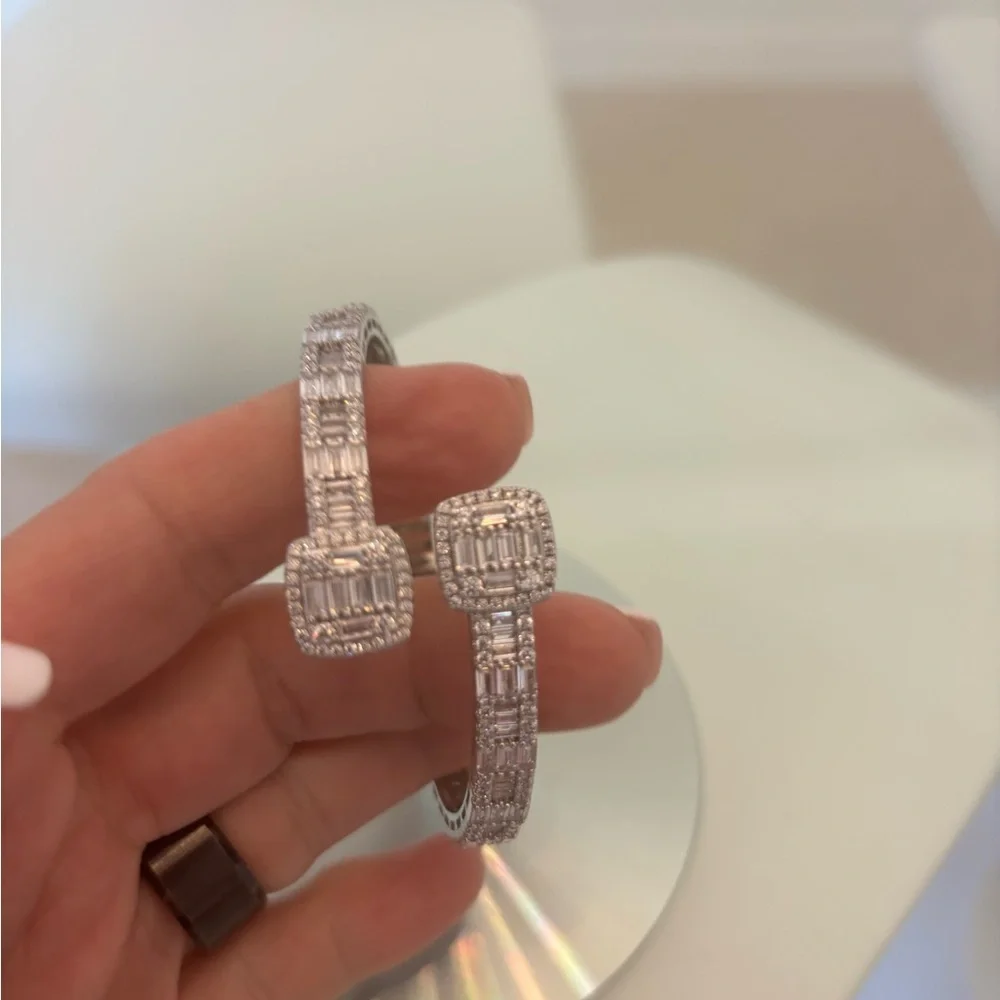 Executive Sterling Silver Bangle Emerald Cut